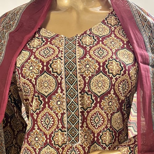 PRINTED PURE COTTON READYMADE SALWAR SUIT WITH MALMAL DUPATTA XL