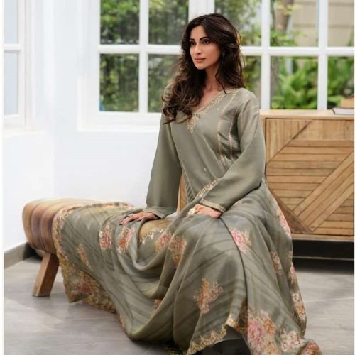UNSTITCHED VISCOSE TISSUE SUIT WITH EMBROIDERY & DIGITAL PRINTED DUPATTA